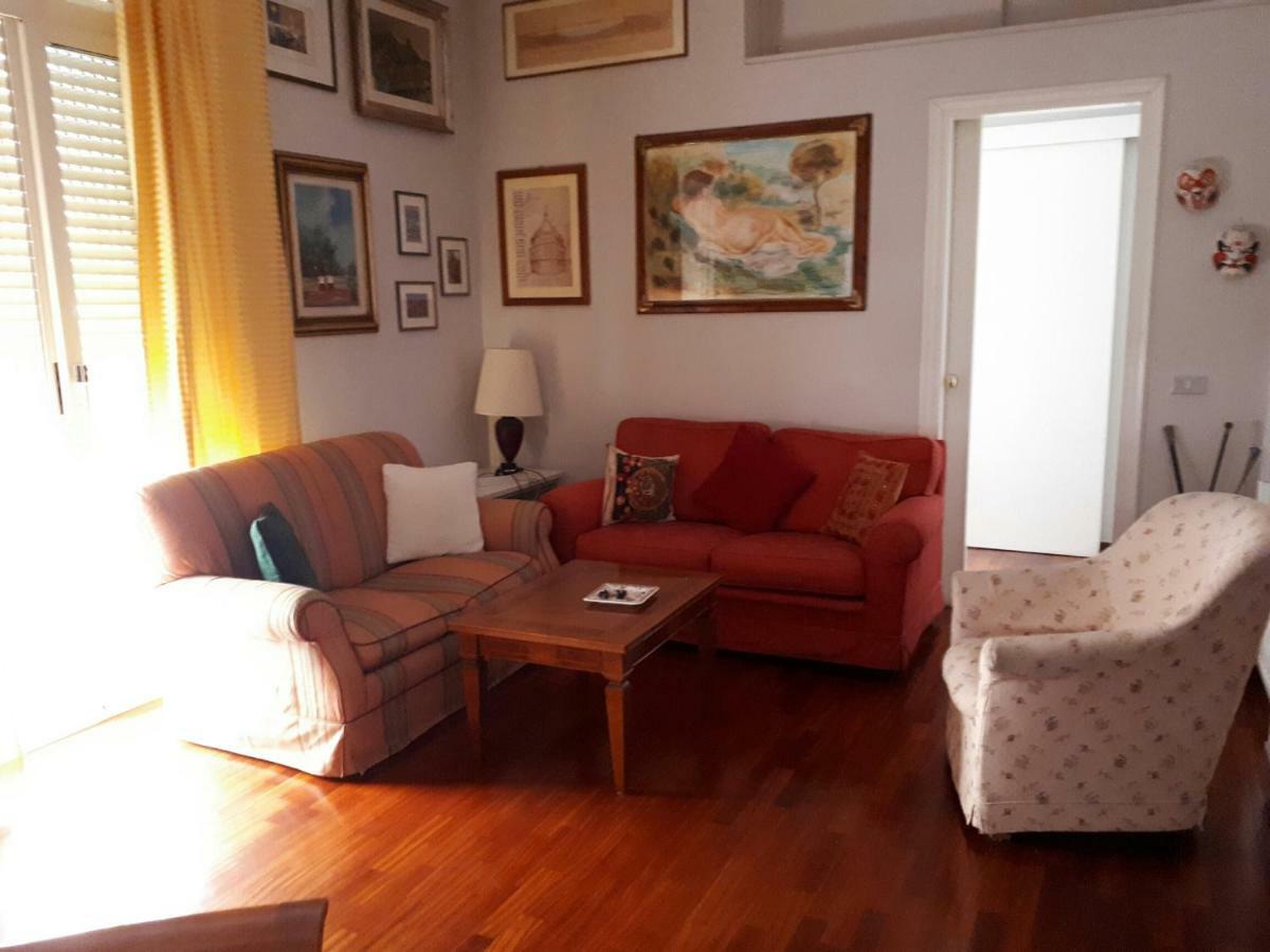 Rey Apartament Lejlighed Rom Eksteriør billede